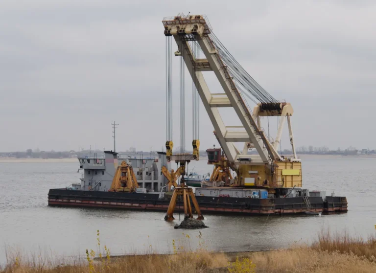 Environmental Considerations in Large-Scale Reservoir Dredging